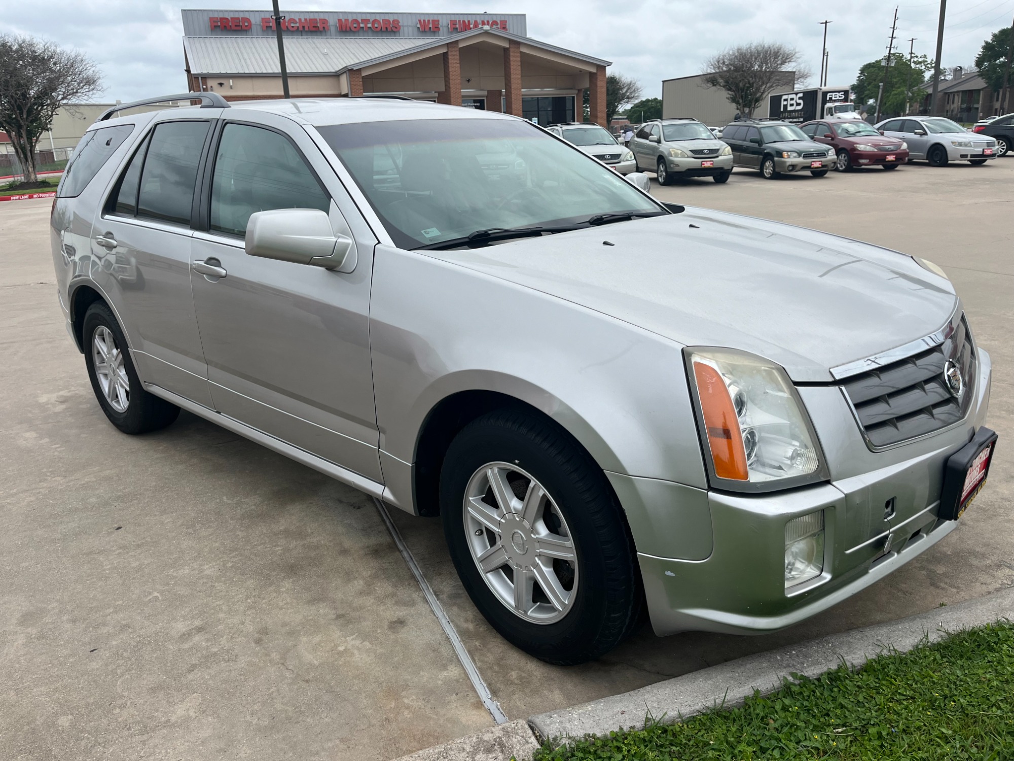 photo of 2004 Cadillac SRX V6